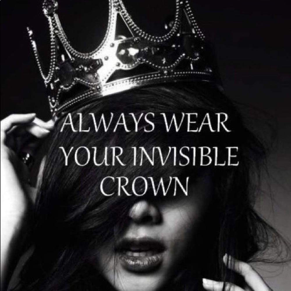 👑WITH YOUR PERFECT GOWN✨🌹FOLLOW FOR UPDATES📌🖤